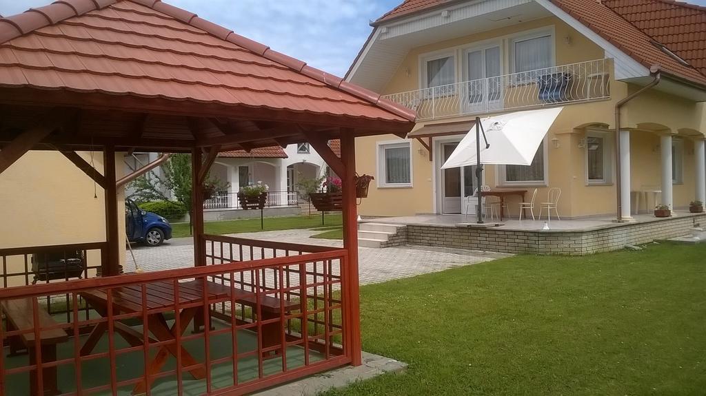 Erika Vendégház Buk Exterior foto